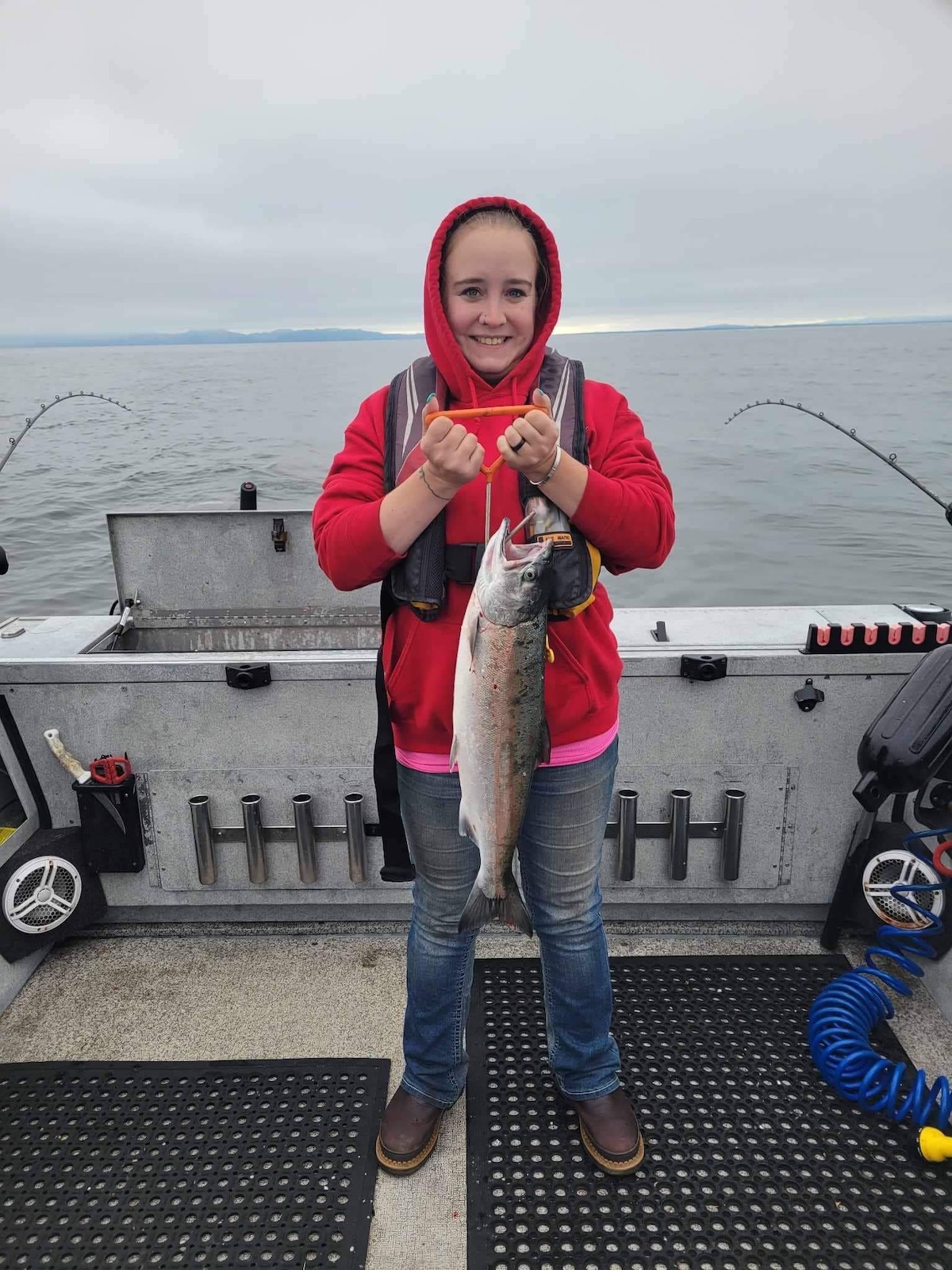 Astoria Oregon Fishing Guide and Charters OR & WA Fishing Guide